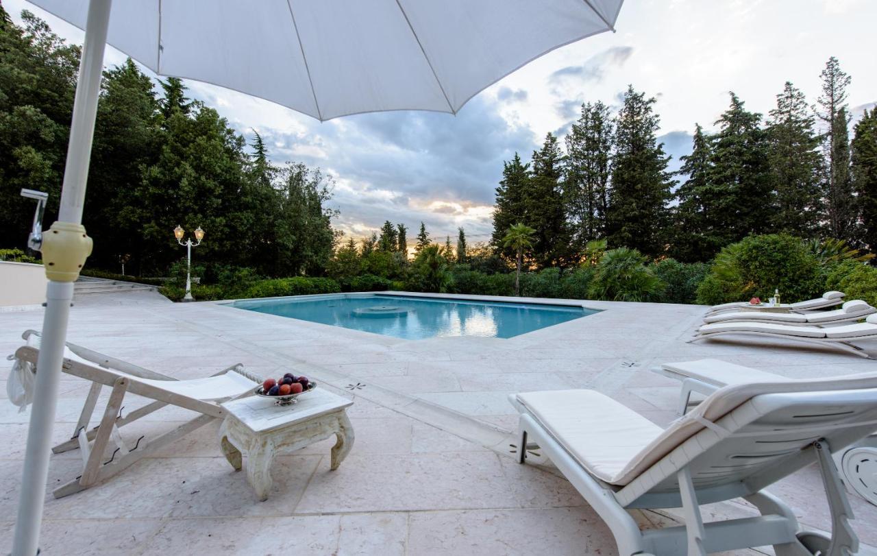 Villa Rinaldi Монтеспертолі Екстер'єр фото