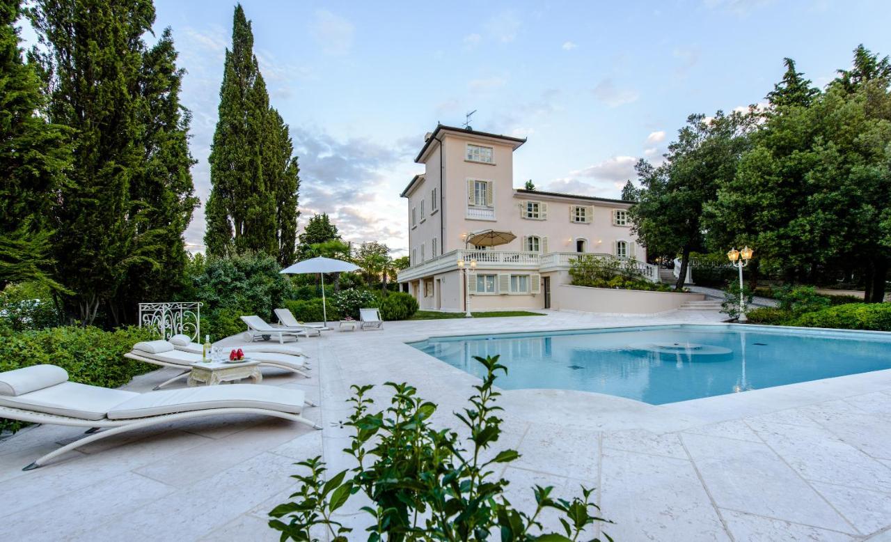 Villa Rinaldi Монтеспертолі Екстер'єр фото