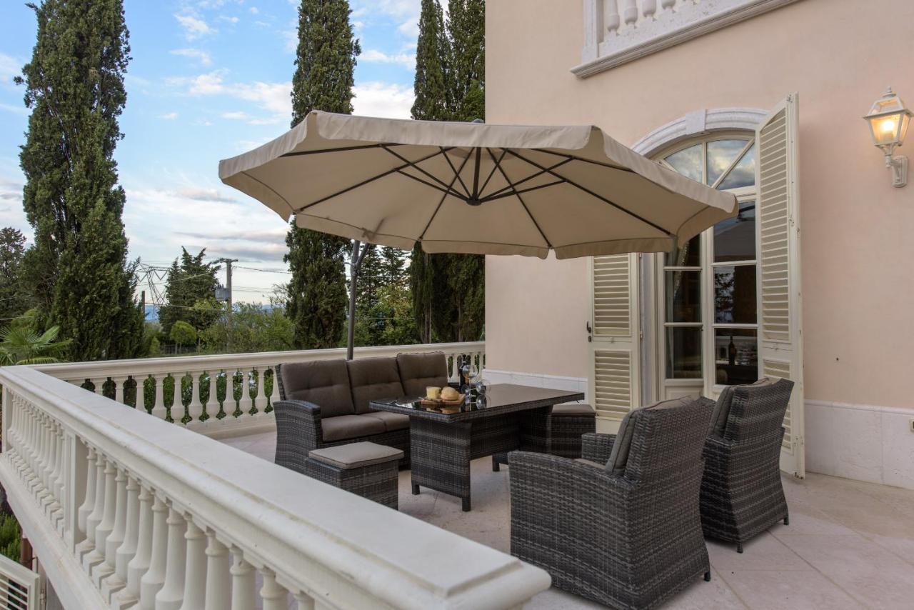 Villa Rinaldi Монтеспертолі Екстер'єр фото